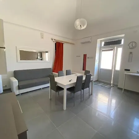 Nicola's House *